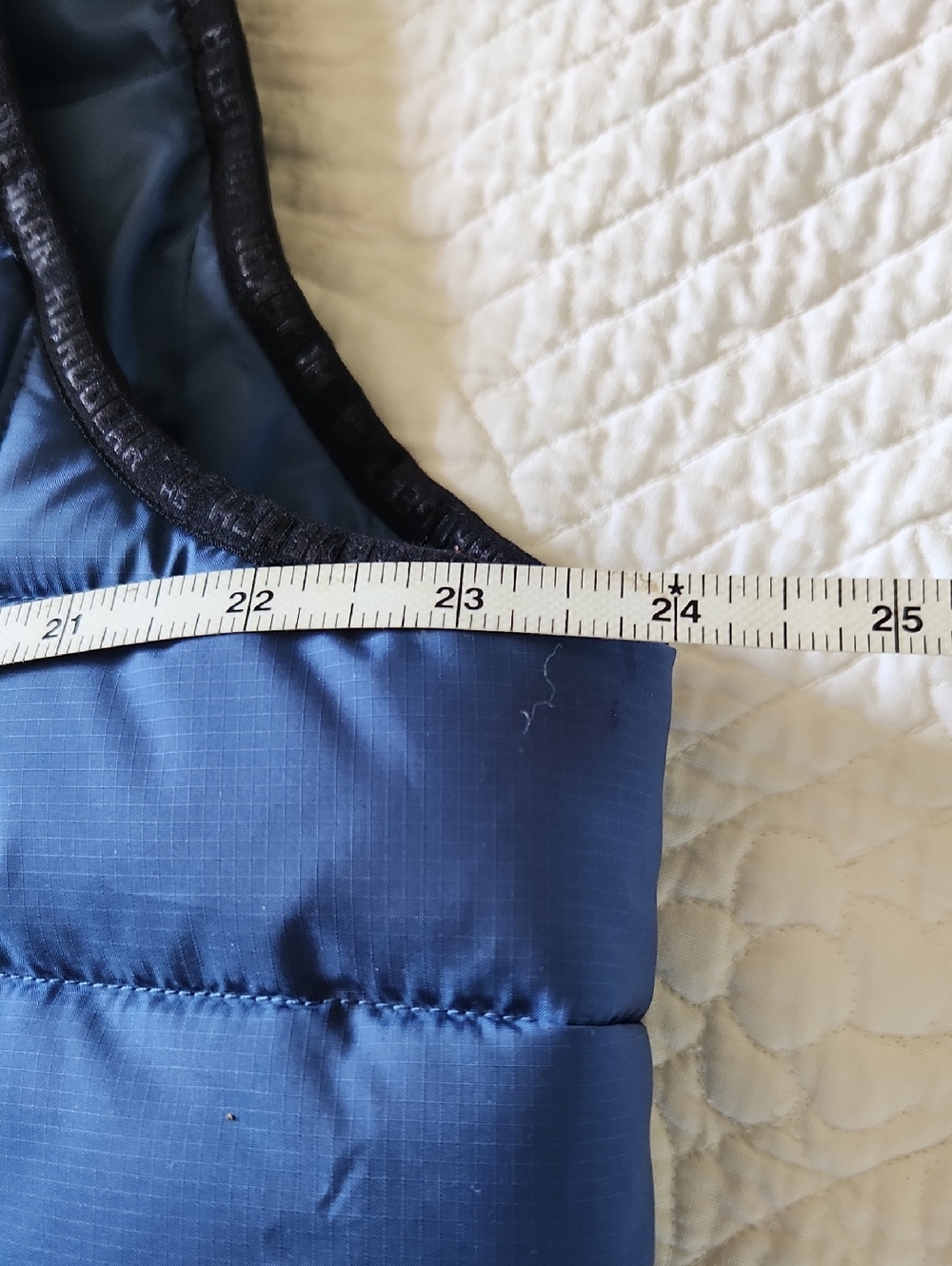 Men's Vest - Picture 2 of 9